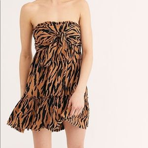 Strapless tiger print dress